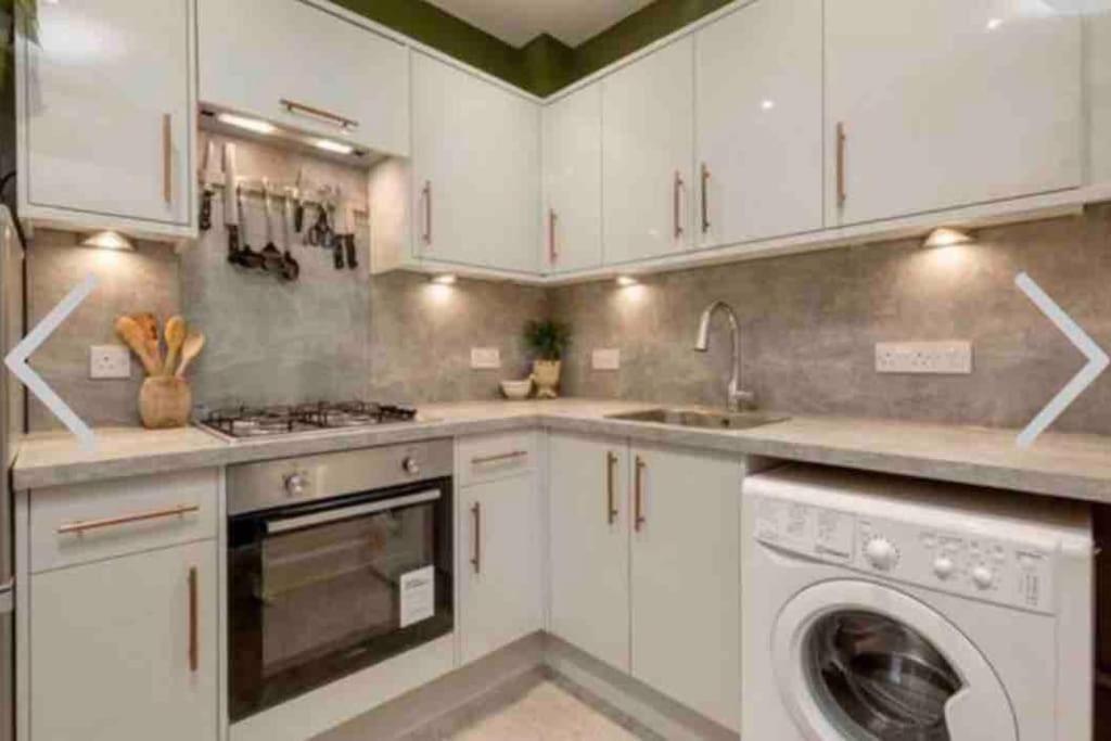 Cosy 2 Bedroom Flat In Edimburgo Exterior foto